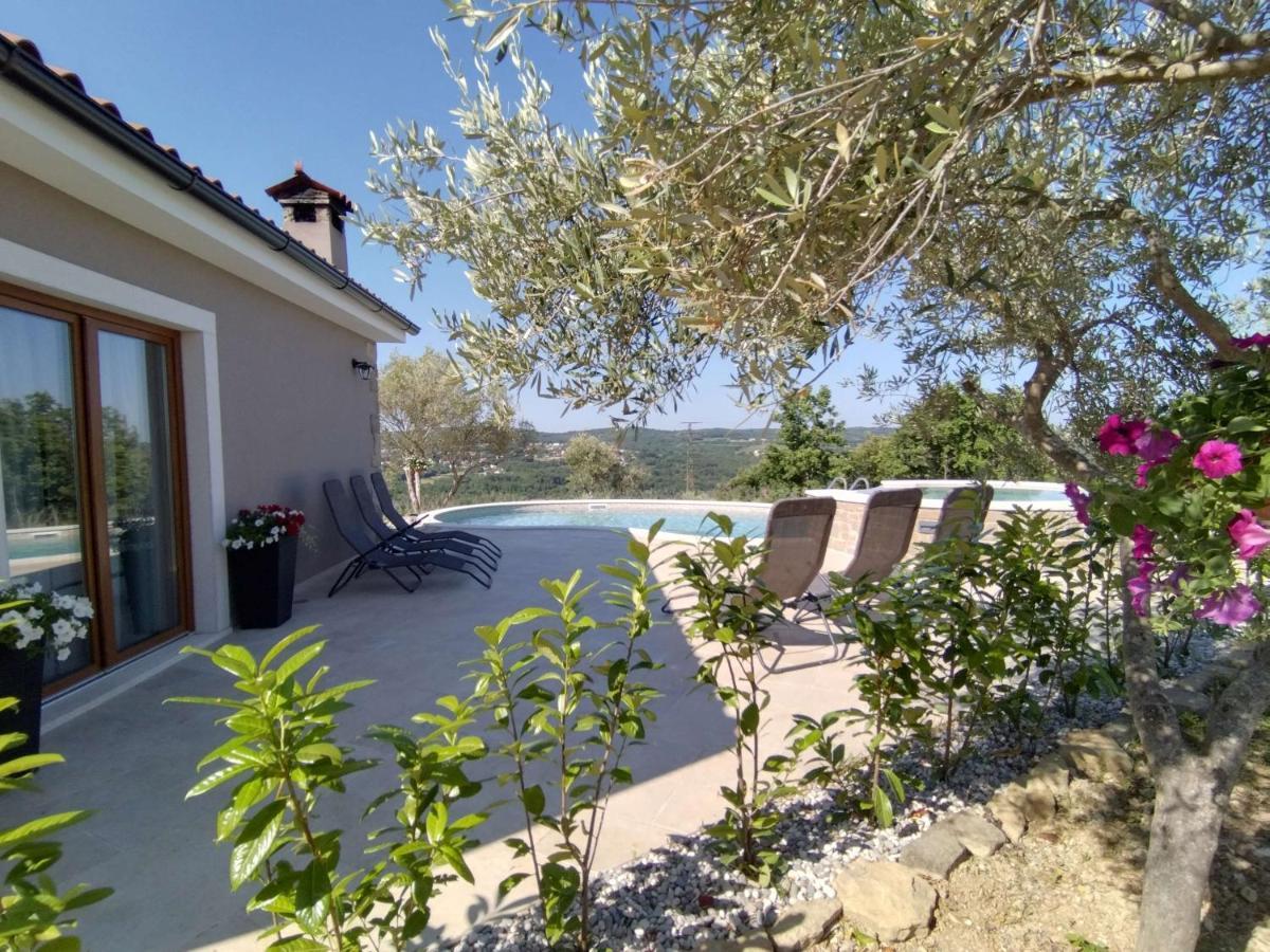 Villa Meloni Motovun Exteriér fotografie